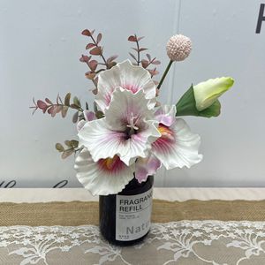 Bouquet d'iris artificiels Floraville, violet, rouge, blanc, fleurs en plastique pour la décoration de la maison, arrangement en vase avec bouteille de recharge de 500 ml - Product Image 3