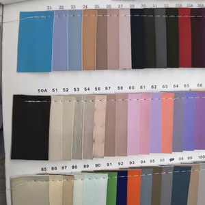Cuero Sintético Yuede Esmerilado de 0.7 mm y 137 cm para Bolsos, Carteras y Bolsas de Mano - Product Image 4