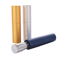 Coloré Mini portable 8ml 10ml torsion bouteille en verre de parfum rechargeable en aluminium galvanisé voyage bouteille de parfum diffuseur