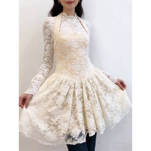 Abito Corto da Donna Taglia Unica, Elegante e Raffinato, con Applicazioni in Pizzo Tagliato a Mano, Collezione Autunno Inverno 2026 - Product Image 3