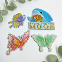 En gros, Patchs papillon mignons brodés en chenille, Slogan requin personnalisé, Accessoires vestimentaires thermocollants