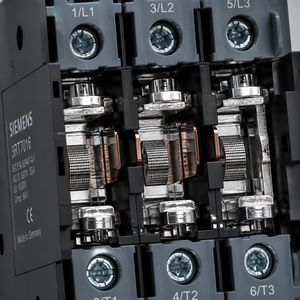3RT7016-1AB02 ซีเมนส์ SIRIUS คอนแทคเตอร์ AC 24V 4kW 1NC รีเลย์แม่เหล็กควบคุมพลังงาน อุตสาหกรรมควบคุม 100% ของใหม่ - Product Image 2