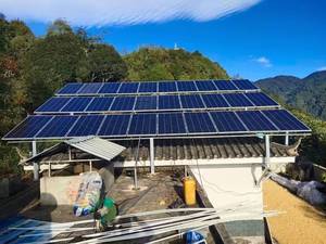 Sistema Solar BIPV Hanwa de 15KW, Alta Eficiencia, MPPT, Tejas Fotovoltaicas, Batería de Litio, Sistema Completo para Construcción de Viviendas, Instalación DIY - Product Image 3