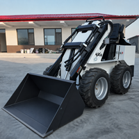 LIVRAISON GRATUITE CE EPA EURO5 Chargeuse compacte à roues 4x4 pour projets agricoles avec godet pour travaux de chargement en chantier