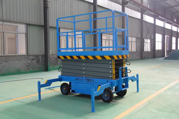 Factory direct sales 500kg 4m Hydraulic Mobile Track Sissor Lift with CE