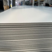 La boutique d'impression utilise des panneaux en mousse PVC laminée, des panneaux d'impression sur plaque, des panneaux décoratifs muraux en PVC, des panneaux en mousse PVC.