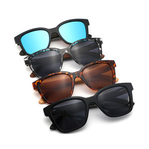 2025 Venta caliente logotipo personalizado gafas de sol OEM Unisex gafas de sol de madera clásico Venta caliente gafas de sol cuadradas - Product Image 1