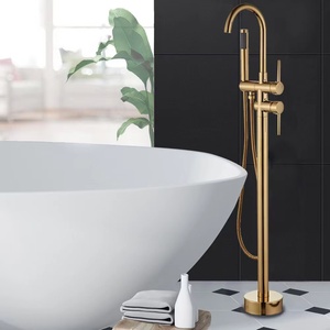 Ensemble de robinetterie de baignoire autoportante en <span class=keywords><strong>laiton</strong></span> chromé doré pour projets hôteliers de luxe, <span class=keywords><strong>avec</strong></span> <span class=keywords><strong>mitigeur</strong></span> de douche moderne effet pluie et <span class=keywords><strong>douchette</strong></span> à main - Product Image 6
