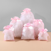 Sac cadeau en organza personnalisé avec nœud en ruban et cordon de serrage pour cosmétiques et bijoux, estampage à chaud, présentation élégante