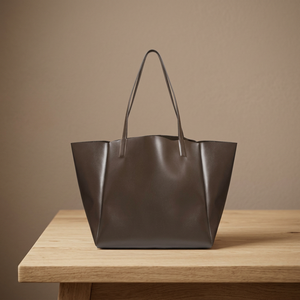 Pochette décontractée pour femme en cuir véritable de qualité supérieure, faite à la main, pliable, imperméable, légère, grande capacité, durable - Product Image 1
