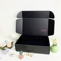 Boîte d'expédition en carton ondulé noir avec lamination mate recyclable, design luxueux, pour chaussures, vêtements, t-shirts, chaussettes, cravates, parfums, cadeaux, personnalisable