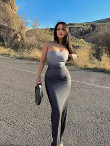 Vêtements pour femmes en gros, style européen et américain, été, <span class=keywords><strong>coupe</strong></span> ajustée, jupe crayon <span class=keywords><strong>mi</strong></span>-longue sexy sans bretelles à <span class=keywords><strong>dégradé</strong></span> de couleurs - Product Image 3