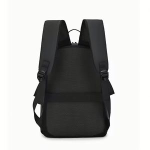 Mochila Impermeable Personalizada con Cierre de Cremallera y Forro de Poliéster para Viajes al Aire Libre, Mochila para Portátil - Product Image 3