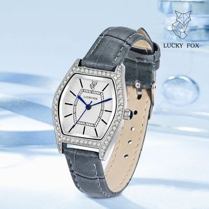 <span class=keywords><strong>นาฬิกา</strong></span>ควอตซ์คุณภาพสูงสำหรับผู้หญิง Tomi Luckyfox L29 ขา<span class=keywords><strong>ย</strong></span>ส่ง <span class=keywords><strong>นาฬิกา</strong></span>สา<span class=keywords><strong>ย</strong></span>หนังเรียบง่า<span class=keywords><strong>ย</strong></span>สำหรับสุภาพสตรี รา<span class=keywords><strong>คา</strong></span>ถูก <span class=keywords><strong>นาฬิกา</strong></span>แฟชั่น - Product Image 3