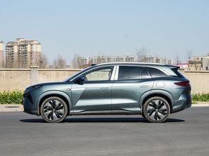 Tang <span class=keywords><strong>L</strong></span> EV 2025 600KM 4WD Édition phare LiDAR Cyan encre Voiture 100% électrique DiPilot300 ADAS 3.9s <span class=keywords><strong>0</strong></span>-100km/h Drone embarqué - Product Image 4
