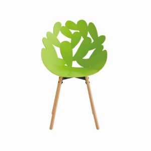 Chaise de salle à manger moderne en plastique PP avec accoudoirs en <span class=keywords><strong>bois</strong></span> massif, chaise de salon pour salon et restaurant - Product Image 4