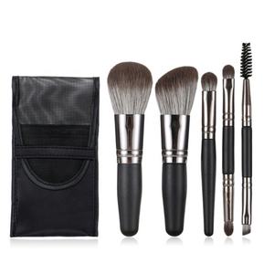 5. فرشاة مكياج سوداء احترافية بتصميم شعار خاص ، فرشاة مكياج مخصصة مزدوجة صغيرة للسفر - Product Image 1