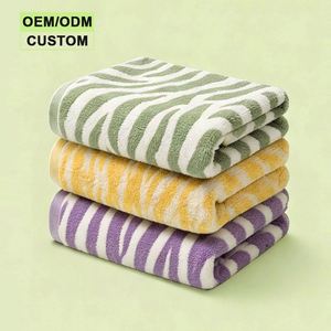Serviette de toilette rayée de luxe pour hôtel, en coton écologique, ultra douce, teinte, drap de bain, drap de lit, jacquard fait main, personnalisable - Product Image 1