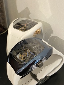 Đồng hồ cơ nam sang trọng - Chống nước 3ATM, vỏ thép không gỉ hình thùng rượu, kính sapphire, dây đeo Fluoroelastomer - Product Image 5