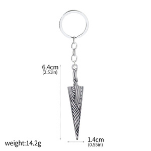 Collier et porte-clés en alliage, 2 modèles, en forme de clou torsadé cannelé affûté, pour les fans de Game Knight, idéal comme cadeau - Product Image 3