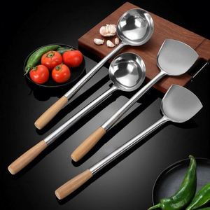 Ensemble d'ustensiles de cuisine et de service en acier inoxydable et métal pour cuisine, hôtel et restaurant, comprenant spatule, écumoire, louche, cuillère à soupe et écumoire à soupe - Product Image 4
