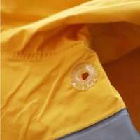 Robuster Industrieller Wasserdichter Gelber PVC-Regenmantel-Anzug für Erwachsene Poncho & Hosen Design mit Sicherheits-Polyester für Außenarbeiten