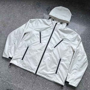 Fabricante de Chaquetas Rompevientos Personalizadas para Hombre para Correr Impermeables al Agua y la Lluvia Ligeras de Nailon Termorreactivas y Reflectantes para Exteriores - Product Image 2