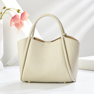 New Fashion Designer Crossbody Bags High Quality PU Leather Shoulder Messenger Bag Casual Totes Luxury Women Handbags and <b>Purses</b> - Product Image 4