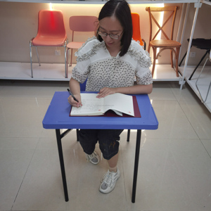 Bán Buôn Giá Rẻ Đầy Màu Sắc Sinh Viên Bàn Và Ghế Đặt Đại Học Lớp Học Đồ Nội Thất Trường Học Sinh Viên Bảng Với Ghế Kết Nối Với - Product Image 6