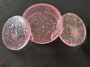 Ensemble de sous-verres en résine fabriqués à la main Sous-verres élégants et durables pour la cuisine de bureau à domicile ou les occasions de cadeaux - Product Image 3