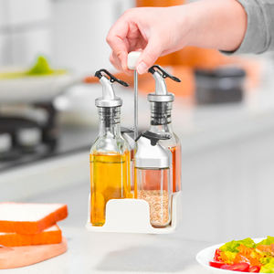 En <span class=keywords><strong>gros</strong></span>, ensemble de cruches en verre avec support pour distributeurs d'huile, <span class=keywords><strong>vinaigre</strong></span>, <span class=keywords><strong>sel</strong></span> <span class=keywords><strong>et</strong></span> poivre, <span class=keywords><strong>et</strong></span> organisateur de bouteilles <span class=keywords><strong>et</strong></span> pots à épices de table - Product Image 4