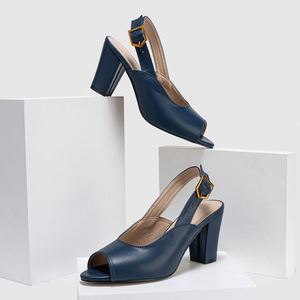 <span class=keywords><strong>Sandali</strong></span> <span class=keywords><strong>con</strong></span> <span class=keywords><strong>tacco</strong></span> largo Xuanhui, nuovo stile estivo, alla moda, di alta qualità, <span class=keywords><strong>blu</strong></span> <span class=keywords><strong>navy</strong></span>, <span class=keywords><strong>con</strong></span> punta aperta, <span class=keywords><strong>tacco</strong></span> a blocco da 8 cm, slingback, per ufficio - Product Image 1