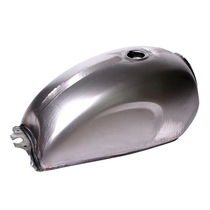 Serbatoio Carburante Moto 8L (2.1 Galloni) in Metallo Grezzo per Cafe Racer e Scrambler CFMOTO Mandrill - Product Image 4