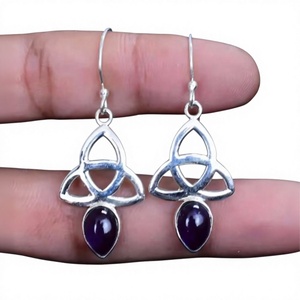 Boucles d'oreilles pendantes en argent 925 avec améthyste, design géométrique, serti clos, style vintage, bijoux pour femme à porter au quotidien - Product Image 1