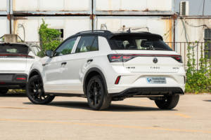 Nouveau véhicule familial 2025 V-W T-ROC Essence 1.5T 300TSI SUV 5 portes avec jantes en alliage, radar de recul et régulateur de vitesse pour l'exportation - Product Image 5