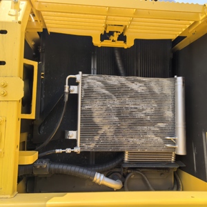 Japan Second-hand Komatsu PC220-8 22 Ton Crawler Excavator 2022 Model with Engine Motor Gear Gearbox Pump & PLC for Construction - Product Image 5