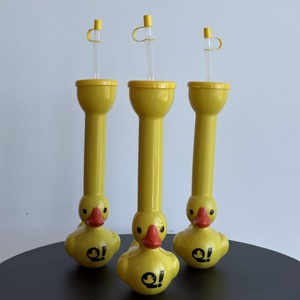 500/1000/1500ml Schattige Gele Eendjesbeker Aangepaste Logo Ontwerp Plastic Drankjes Slush Yard Beker Met Deksel en Rietje - Product Image 5