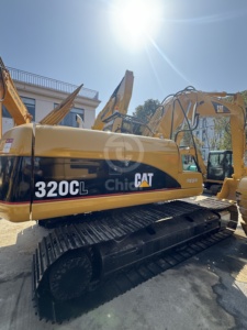 Excavatrice sur chenilles hydraulique CAT 320CL d'occasion du Japon en bon état, pour travaux de construction (également compatible avec les modèles 320D, 320D2L) - Product Image 2
