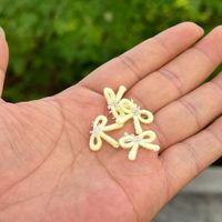 Petit nœud papillon brodé, sans colle, idéal pour les pinces à cheveux DIY, les accessoires capillaires et les accessoires vestimentaires.