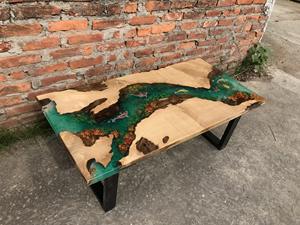 Mesa de Madera Sólida de Alta Calidad con Superficie de Resina Epoxi, Personalizada para Comedor o Cafetería, para 4-6 Personas - Product Image 2