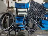 Mini-excavatrice OEM/ODM Hebei 90x69x19/21/23 avec chenilles en caoutchouc, chargeuse sur pneus