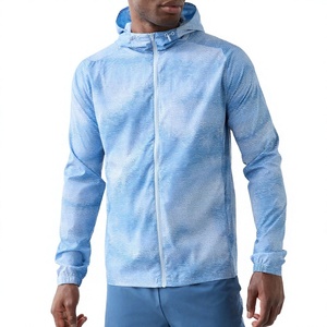 Chaqueta cortavientos ligera azul con capucha para hombre, chaqueta de senderismo de tela suave, transpirable, con cremallera y estampado geométrico, para primavera - Product Image 1