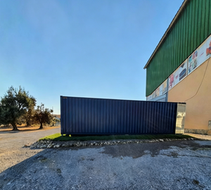 Système de conteneur hydroponique commercial Skyplant pour la culture automatique de fourrage, herbe d'orge et alimentation animale en conteneur maritime - Product Image 1