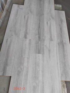 <span class=keywords><strong>Parquet</strong></span> <span class=keywords><strong>stratifié</strong></span> de style classique 12 mm norme E0 E1 à clipser pour chambre à coucher - Product Image 4