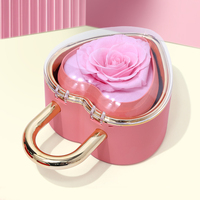 Boîte à bijoux romantique en forme de cœur avec rose éternelle, coffret cadeau de luxe pour bague de fiançailles et collier, avec clé métallique en forme de cœur