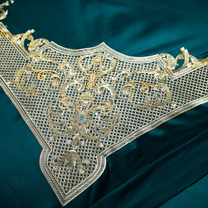 <span class=keywords><strong>Oem</strong></span> Đỏ Vua Kích thước tấm Ga Trải Giường phẳng sang trọng vàng thêu Duvet bao gồm nhà dệt bộ đồ giường Bộ bán buôn - Product Image 6