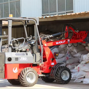 Компактный фермерский погрузчик WOLF Mini750, мини-погрузчик с шарнирно-сочлененной рамой и дизельным двигателем - Product Image 1