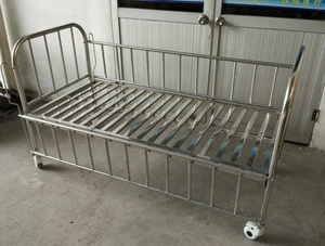 Cama para niños <span class=keywords><strong>de</strong></span> <span class=keywords><strong>hospital</strong></span> <span class=keywords><strong>de</strong></span> acero inoxidable <span class=keywords><strong>de</strong></span> alta calidad, certificado ISO, garantía <span class=keywords><strong>de</strong></span> 5 años, Material plástico metálico, muebles <span class=keywords><strong>de</strong></span> <span class=keywords><strong>hospital</strong></span> - Product Image 3