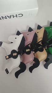 공장 새로운 럭셔리 Pu 가방 매력 금속 열쇠 고리 선물 펜던트 핸드백 가죽 말 열쇠 고리 - Product Image 2