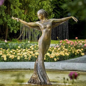 Fontaine d'eau moderne en forme humaine en bronze, laiton et cuivre, statue de femme nue, design élégant de sculpture - Product Image 5